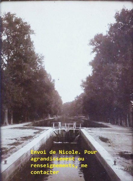 33.JPG - 33 : Eté 1915. Le canal à Courmelois