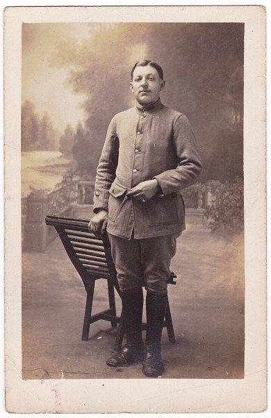 1.jpg - Baptiste MICAULT, sergent au 124ème égiment d'infanterie.