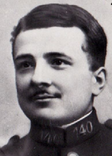 140eRI PAQUIEN Daniel Prosper.jpg - PAQUIEN Daniel Prosper, né le 22 janvier 1879 à Albon dans la Drôme. Service militaire effectué au 140eme régiment d'infanterie du 16 novembre 1900 au 4 octobre 1903 (la photo date de cette période). Mobilisé en août 14, passé au 159e d'infanterie le 15 septembre 1914 disparu au combat le 23 octobre 1914 à Saint-Laurent-Blangy (Pas de Calais). Médaille militaire et Croix de Guerre avec étoile de bronze à titre posthume par décret paru au JO du 19 août 1922.