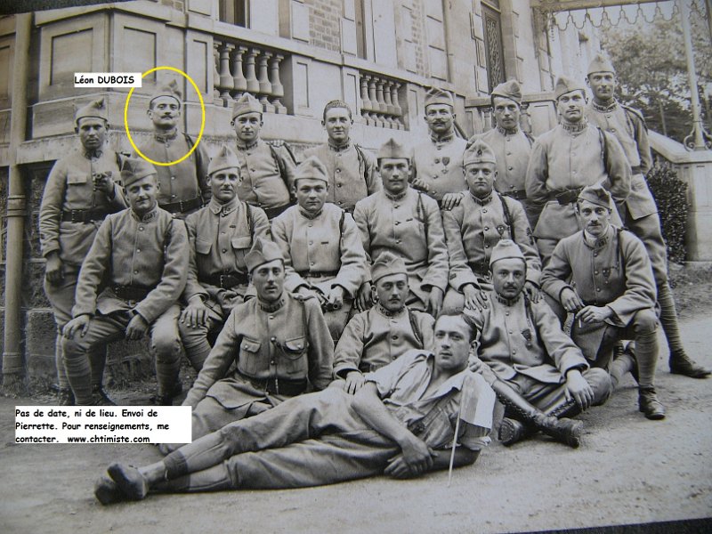 regiment13 20.JPG - Photo N° 20 : Léon Paul DUBOIS (09/12/1896-2911/1969). Soldat de 2ème classe au 13ème régiment d'infanterie de ligne caserné à Nevers. La photo à probablement été prise pendant sa préparation militaire au centre pyrotechnique de Bourges entre avril et août 1918