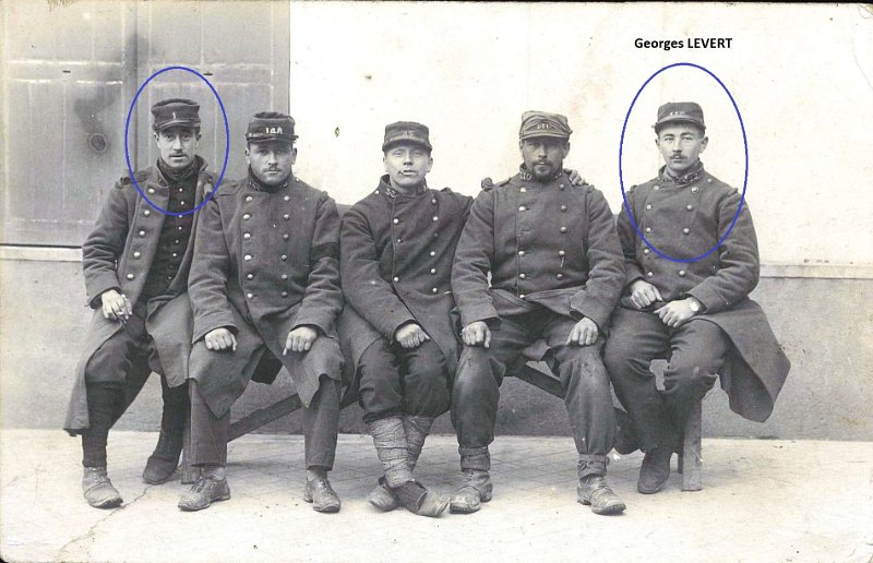 2a.jpg - Photo N° 2 recto : Georges LEVERT du 319ème régiment d'infanterie à sa sortie de convalescence à Lagny (77) - Novembre 1914