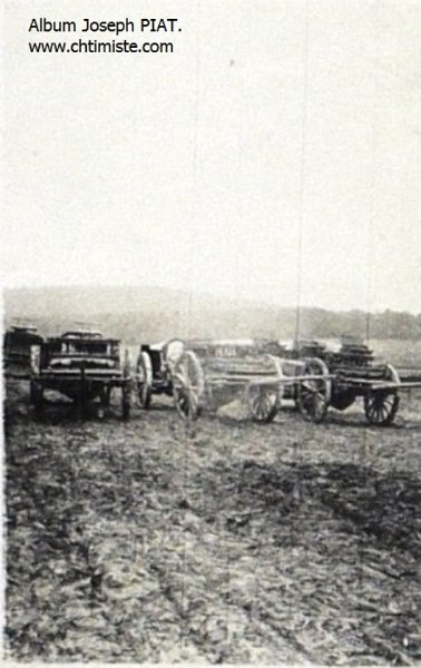 12.jpg - 12 : Notre parc (d'artillerie) à Héricourt, 1917.