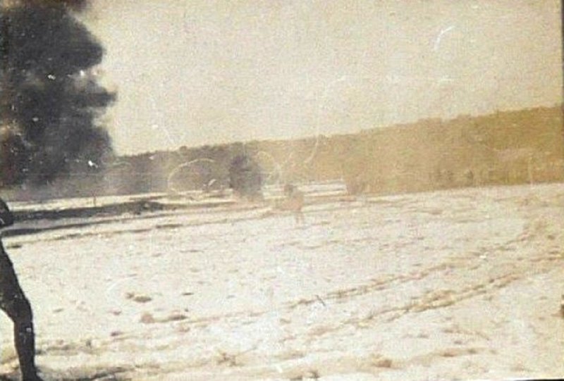 26.jpg - 26 : Champ de tir de Fontainebleau. Février 1918. Lance-flamme.