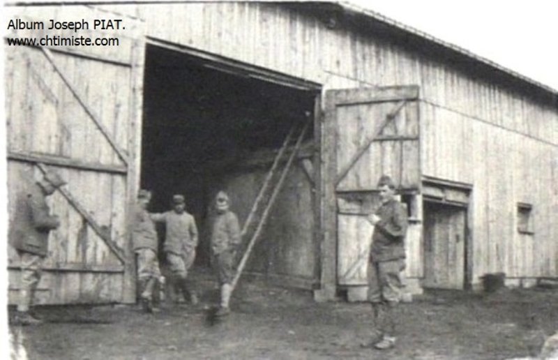 3.jpg - 3 : Cantonnement de repos. Thiaucourt. Novembre 1917.
