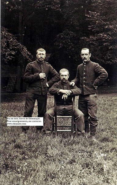 dulmen4.jpg - Photo n°43 : Dos de la carte : " Prisonniers depuis 1914, les soldats Charles CATTOIRE et Maurice LIETAER", le troisième : ?