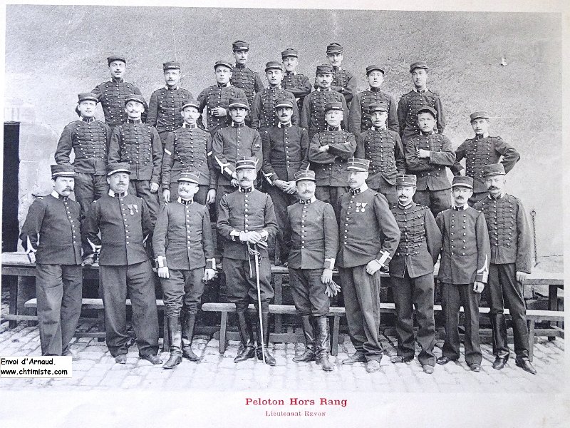 06.JPG - 6 - Peloton Hors Rang du 9e régiment de Dragons - 1904.